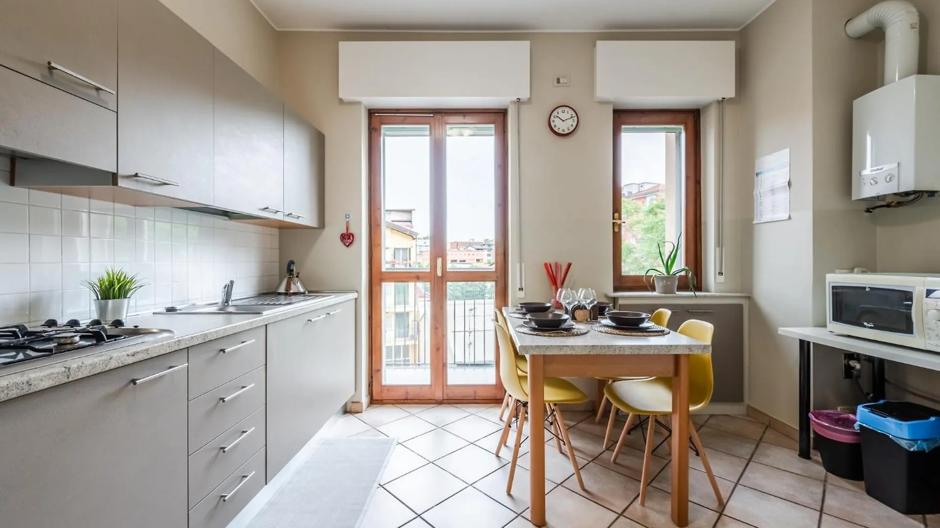 The Circle - Ampio Sui Navigli - Self-Check In Appartement Milaan Italië